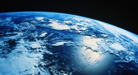 Desde el espacio la Tierra, en vivo