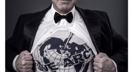 ‘Salva el Ártico’, gritan los famosos con la camiseta de Vivianne Westwood